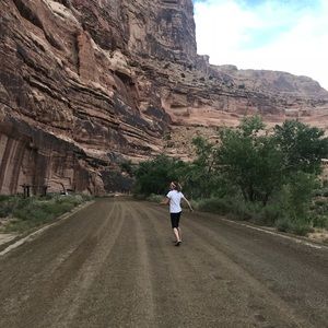 Meet your Posher, Sidney